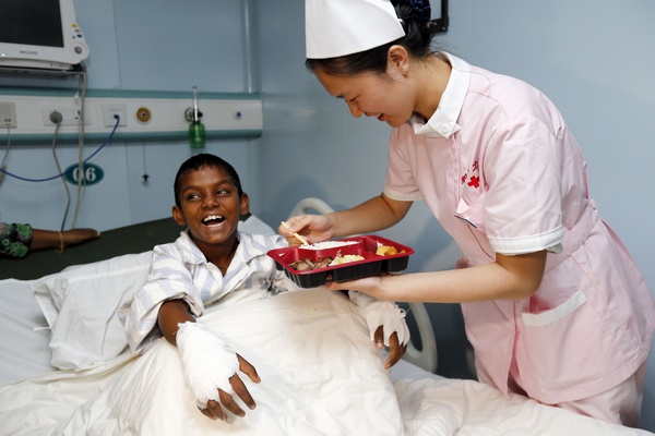 Hospital ship lends a helping hand