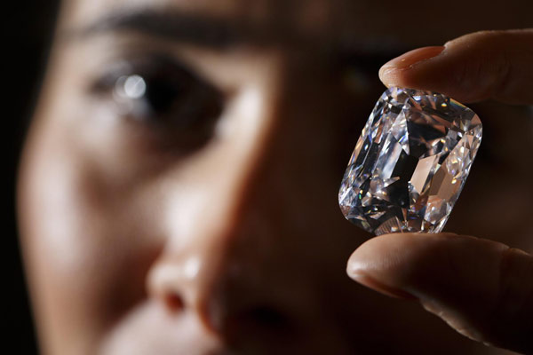 China's diamond trade rebounds in 2013