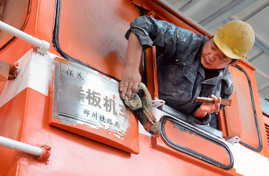 Locomotive maintenance no easy job