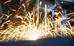 Banks call in loans to troubled steel sector