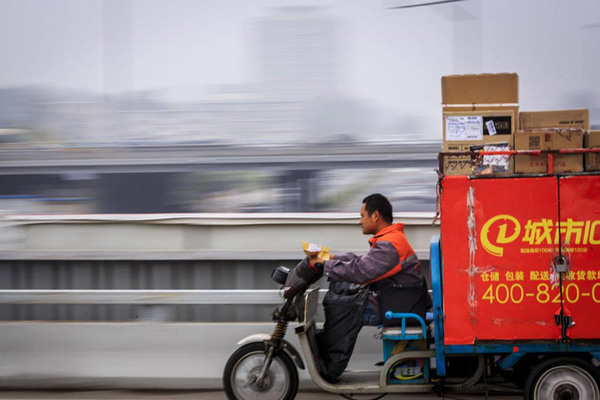 China's logistics revenue surges in 2014