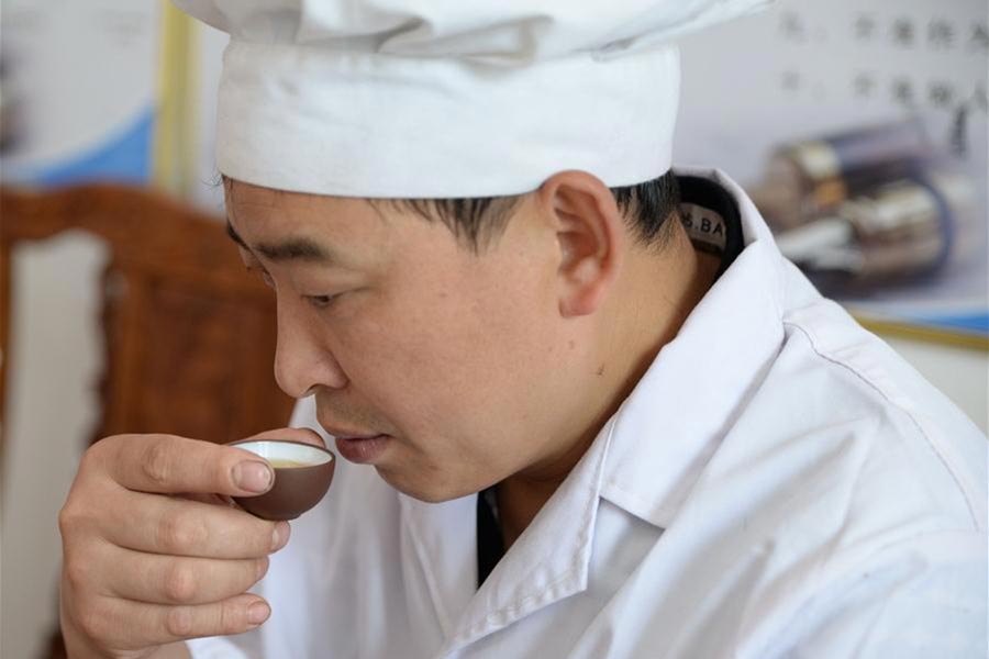 Tea sector, economic pillar of SW China's Fenggan