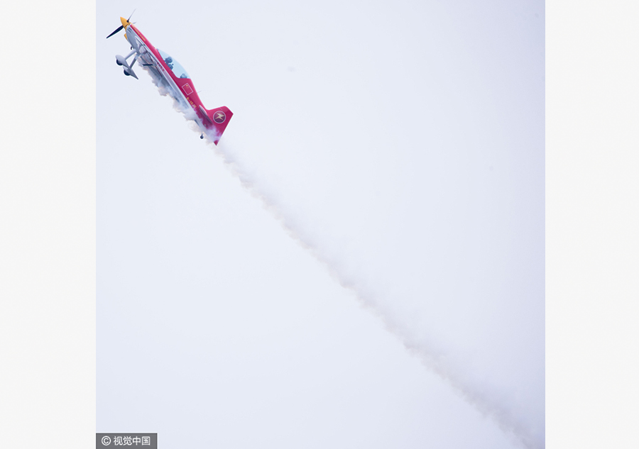 Chinese captain takes off at Air Show China in Zhuhai