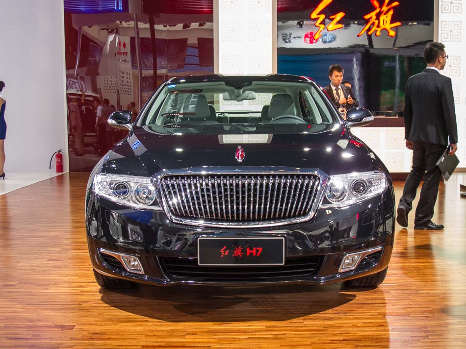 FAW displays Hongqi H7 at Chengdu Motor Show