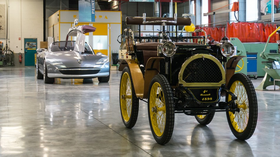 Renault classic cars in Paris workshop