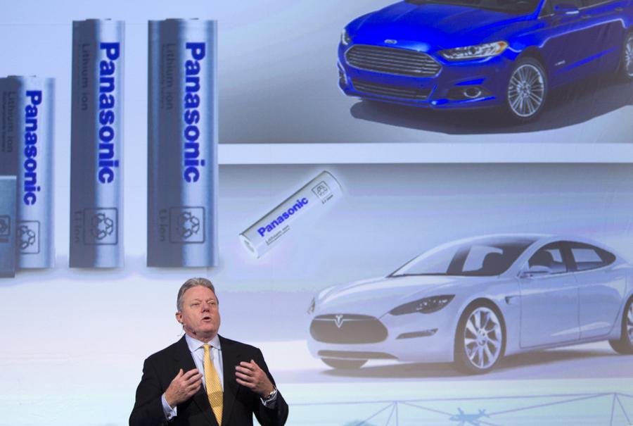 Automotive companies prepare for 2015 CES