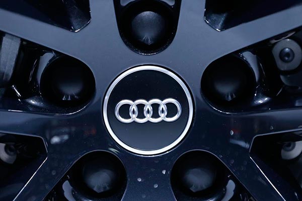 Audi to make cars that can talk to traffic signals