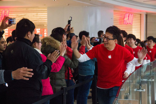 New Apple Store opens in Central China