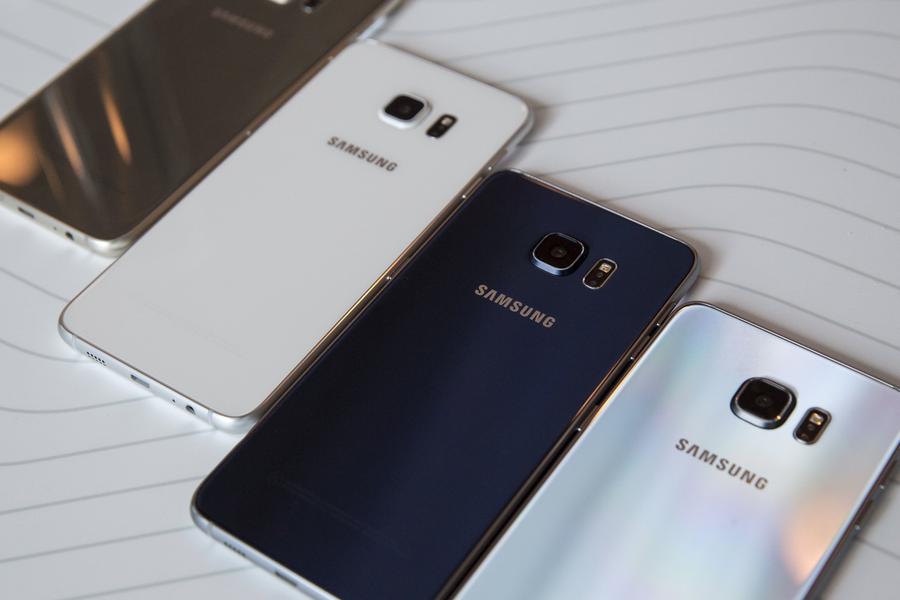 Samsung Electronics unveils high-end phones