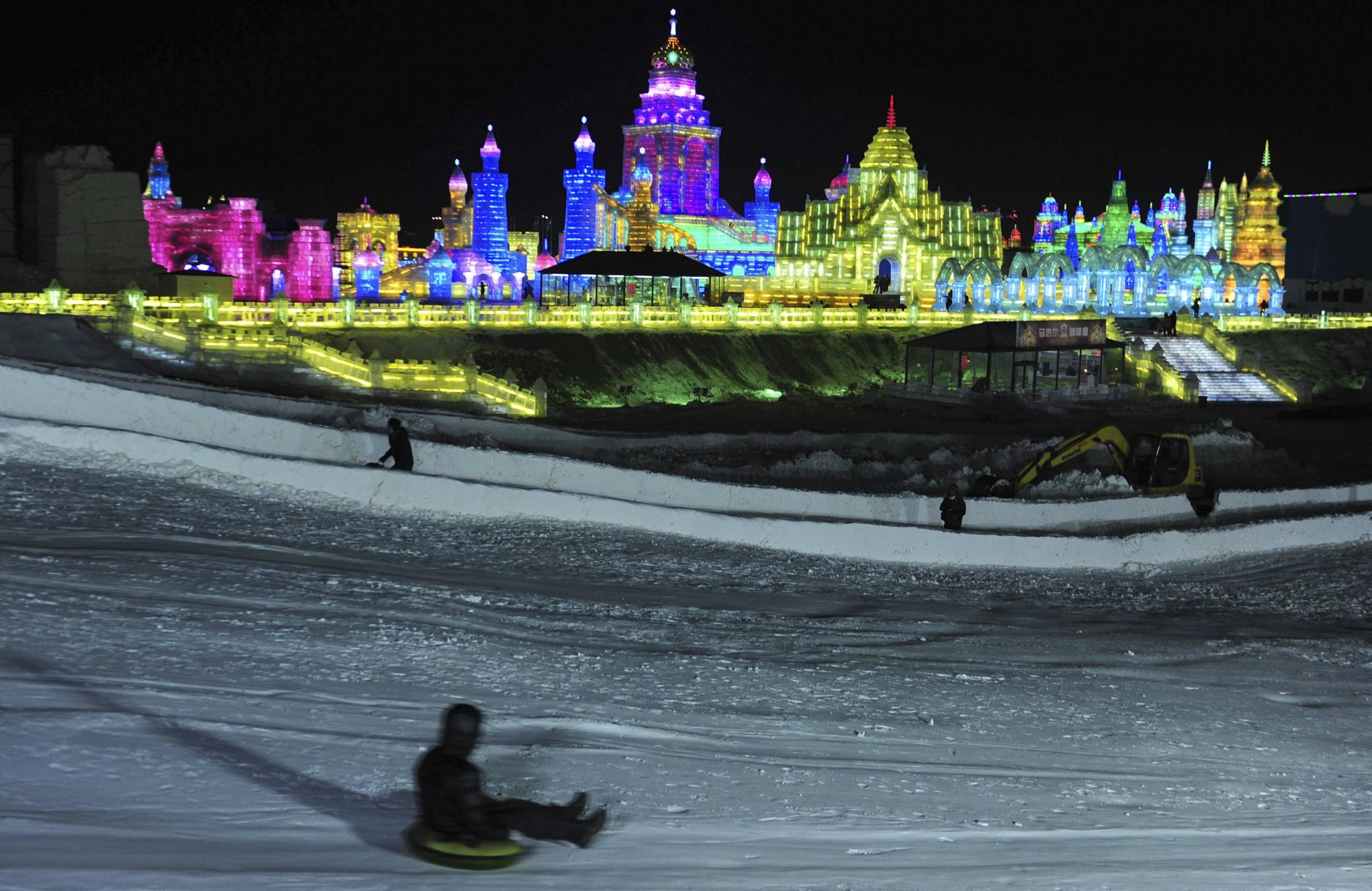 The wonderland of Harbin's Ice and Snow World