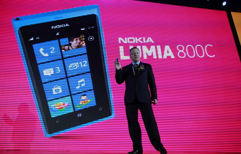 Nokia tries to dial up market share