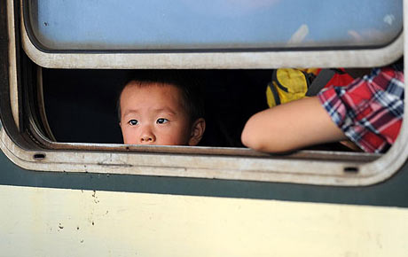 China's railways see record traffic