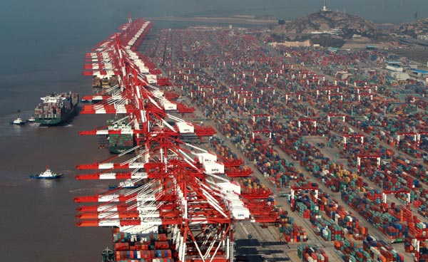 Shanghai eyes shipping insurance