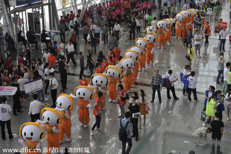 Cartoons and costumes at Chongqing home fair