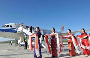 New airport offers shortcut to Sichuan's Tibetan attractions