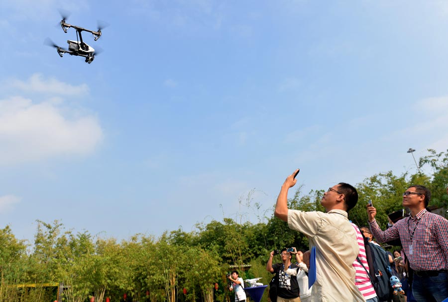 Ultra-high-definition camera drone debuted in Shenzhen