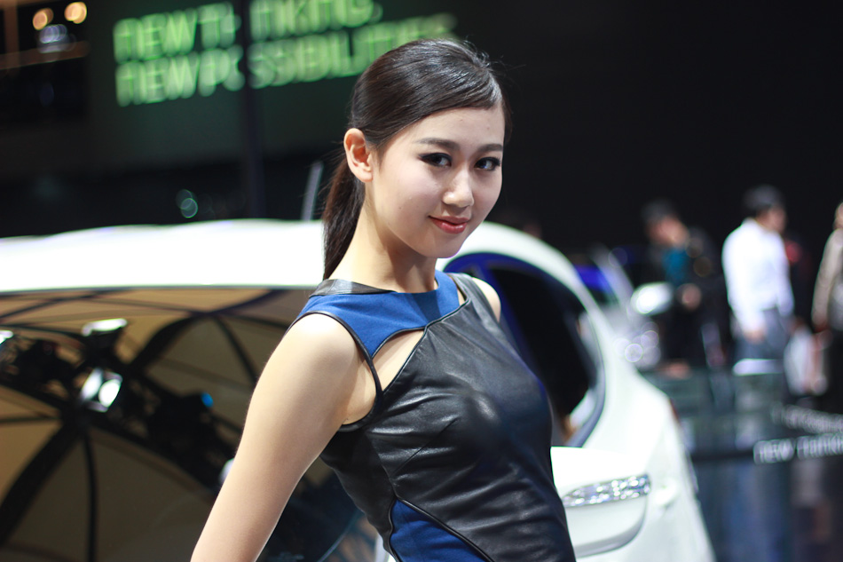 Models shine at Hyundai's new car launch