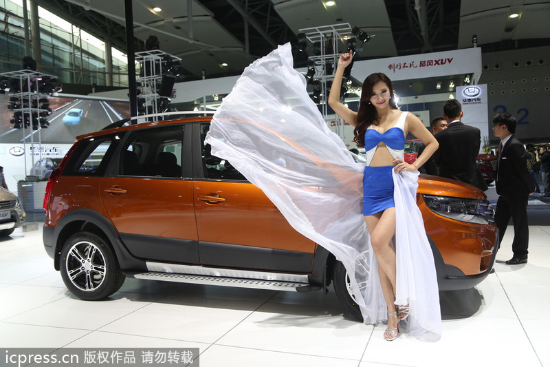 Hot models shining at Auto Guangzhou 2013