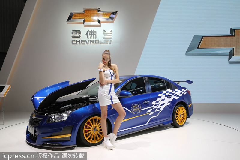 Models at Guangzhou auto show