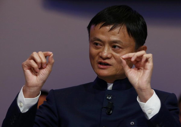 Jack Ma talks shop at Davos