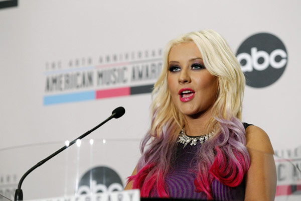 Aguilera announces American Music Awards nominations