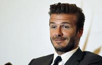 Beckham promotes clothing line in Beijing