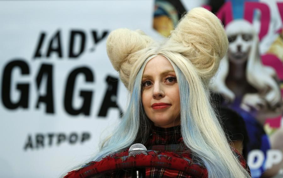 Lady Gaga promotes 'Artpop' in Tokyo