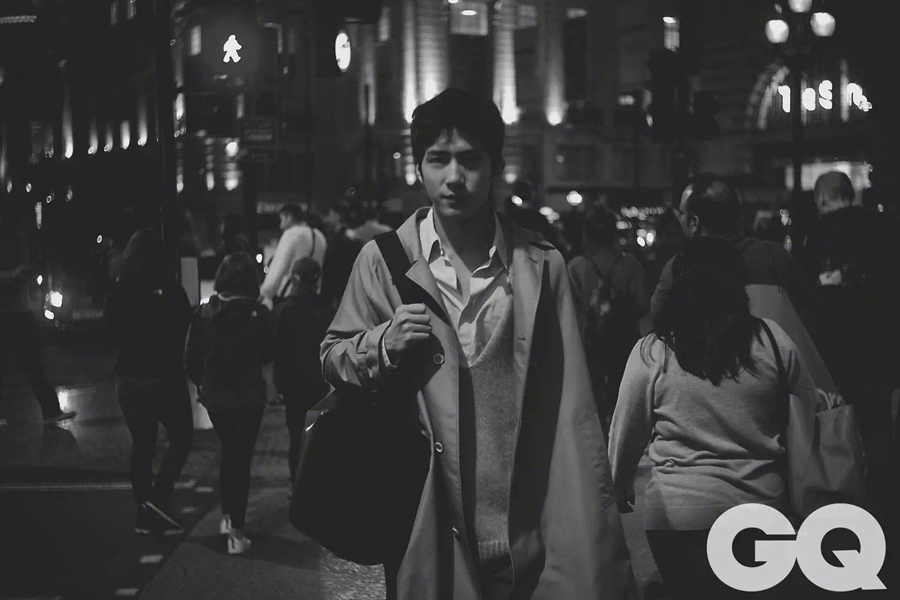 Actor Jing Boran poses for the fashion magazine