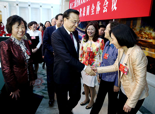 Premier Li meets delegates from Chongqing