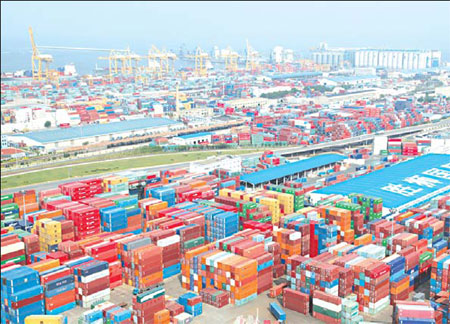 Closing in on dream of Asia shipping hub