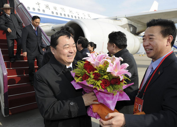 CPC delegates arrive in Beijing