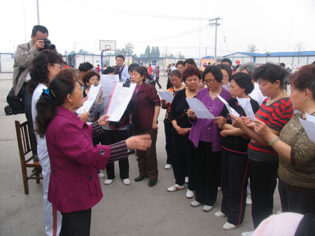 Peaceful life in Sichuan as new homes are built