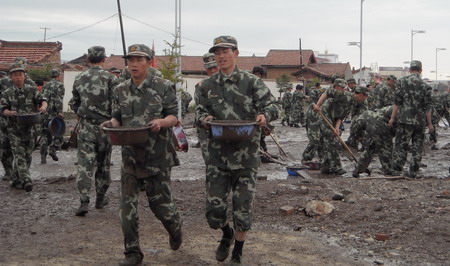 Heavy downpour kills 5 in Gansu