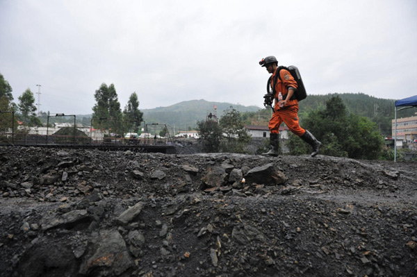 16 killed in SW China's coal mine accident