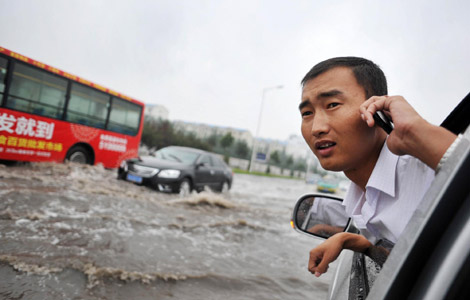 50 dead, 42 missing in China floods