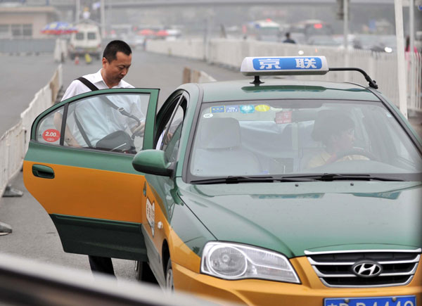 Beijing cab fare hikes start Monday