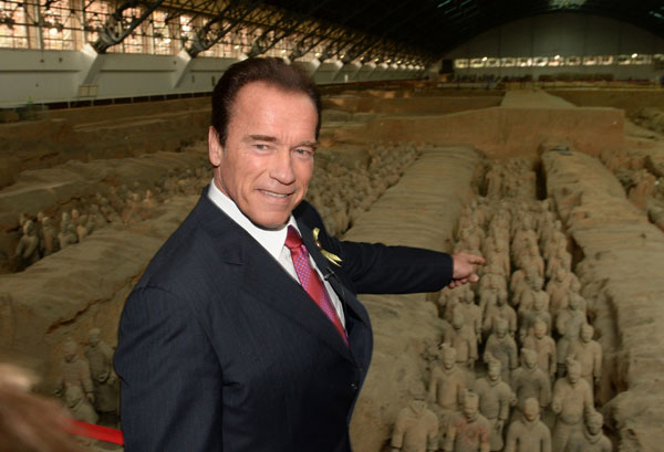 Schwarzenegger visits Terracotta Warriors