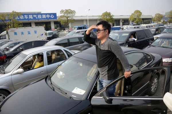 China's Hangzhou city to restrict car ownership