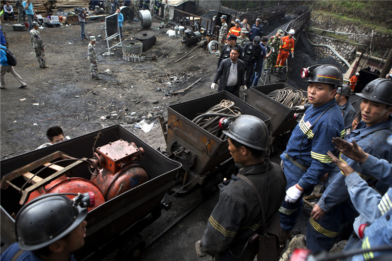 Racing against time for rescue in Yunnan mine flood