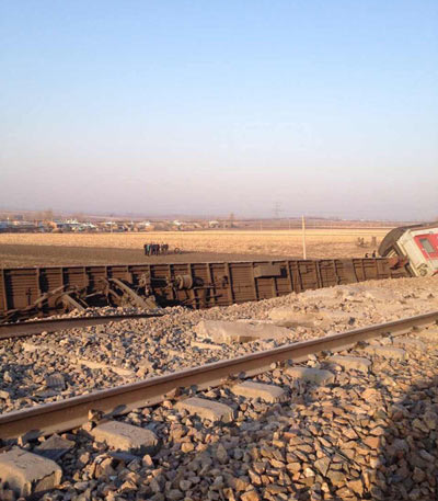 15 injured after train derailed in NE China