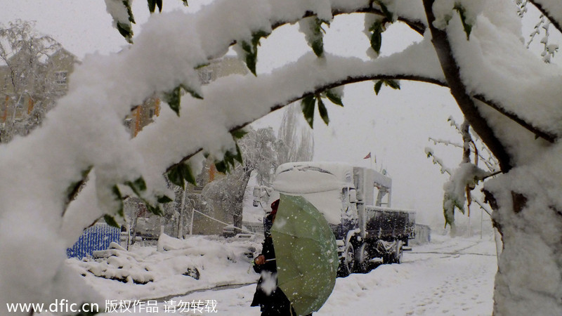 Xinjiang experiences extreme weather