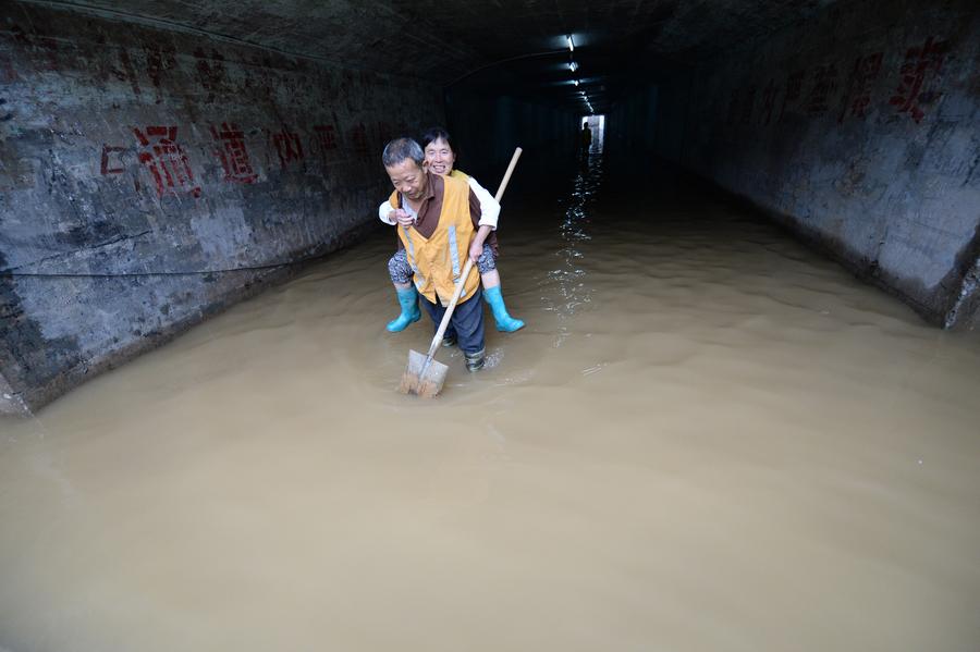 Red alert for rainstorm issued in S China's Liuzhou