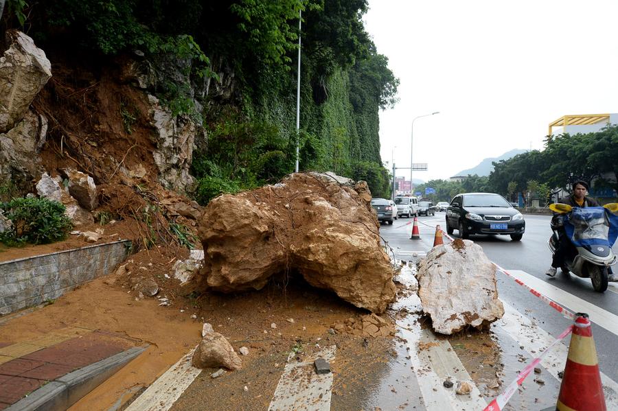 Red alert for rainstorm issued in S China's Liuzhou