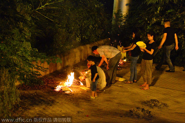 Ghosts galore as China honors ancestors