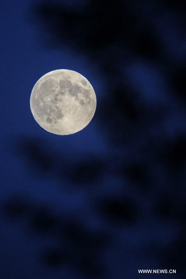 Fascinating full moons around China