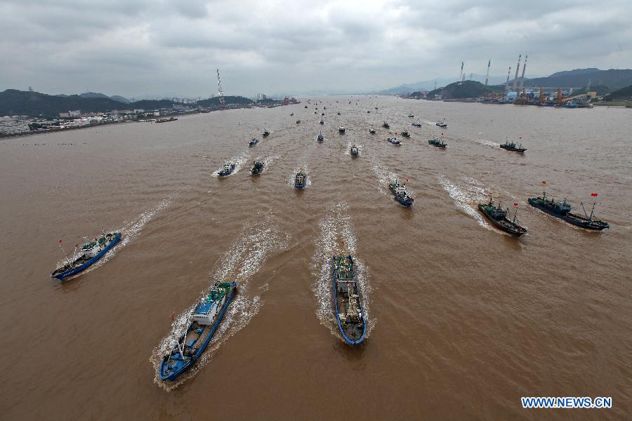 Fishing boats start operation in E China's Zhejiang