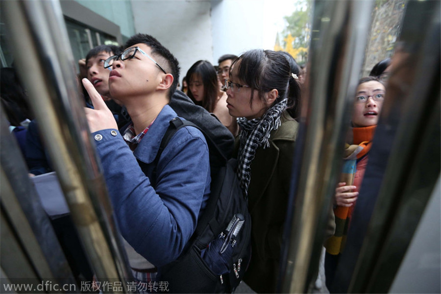 Hopefuls sit for golden rice-bowl