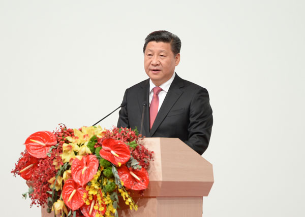 Xi hails close ties between motherland, Macao