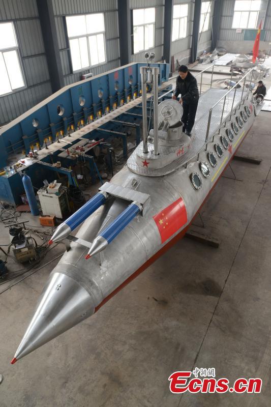 Hand-made submarine to carry venturers