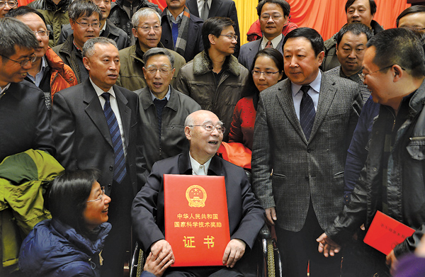 H-bomb work nets scientist top award